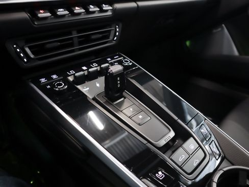 Certified 2022 Porsche 911 Turbo S AWD/4WD image 16