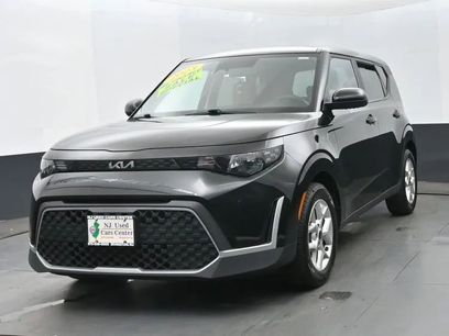 Used 2023 Kia Soul LX w/ LX Technology Package