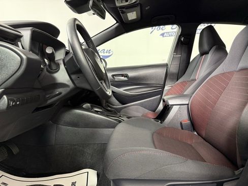 Used 2025 Toyota Corolla SE image 11