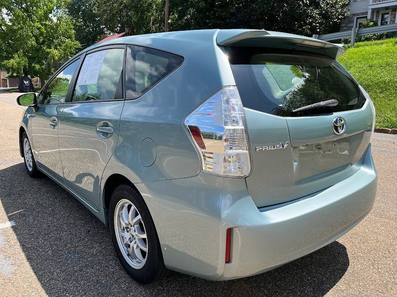 Used 2013 Toyota Prius V Three FWD image 34