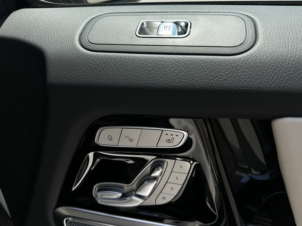 New 2027 Mercedes-Benz G 580 e image 17