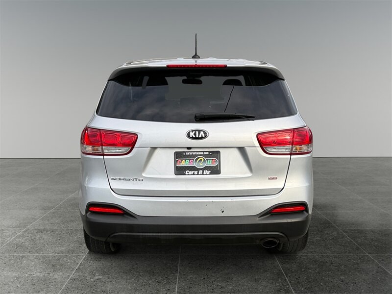 Used 2018 Kia Sorento L FWD image 5
