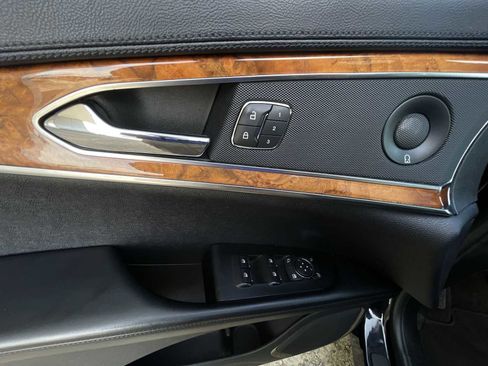 Used 2019 Lincoln Nautilus Select image 23