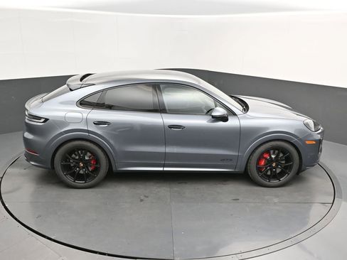 New 2026 Porsche Cayenne GTS image 29