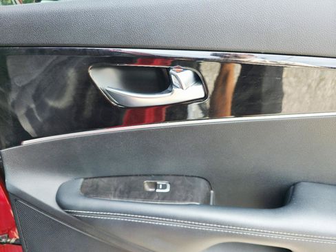 Used 2017 Kia Sorento AWD image 18