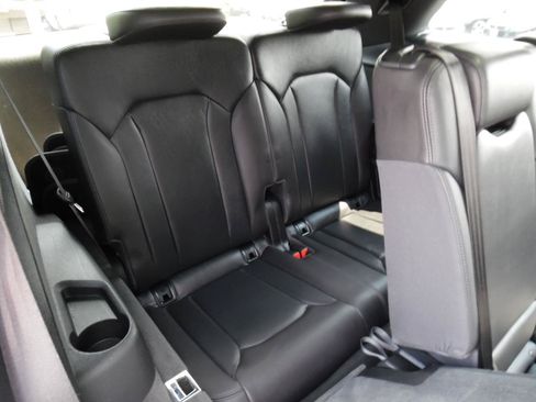 Used 2017 Audi Q7 3.0T Premium Plus AWD/4WD image 23