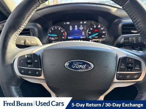 Certified 2022 Ford Explorer XLT w/ Class IV Trailer Tow Package image 27