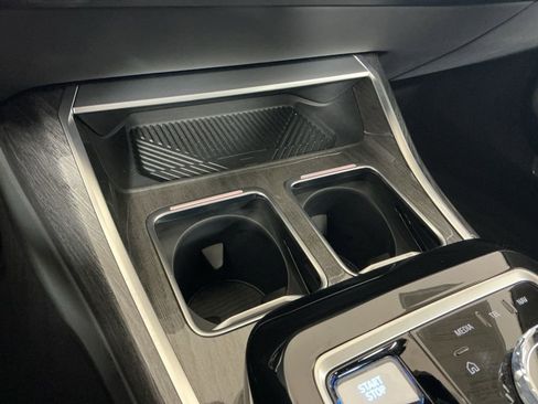 Certified 2024 BMW i7 eDrive50 image 16