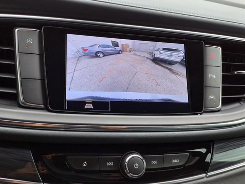 Used 2024 Buick Enclave Essence FWD image 25