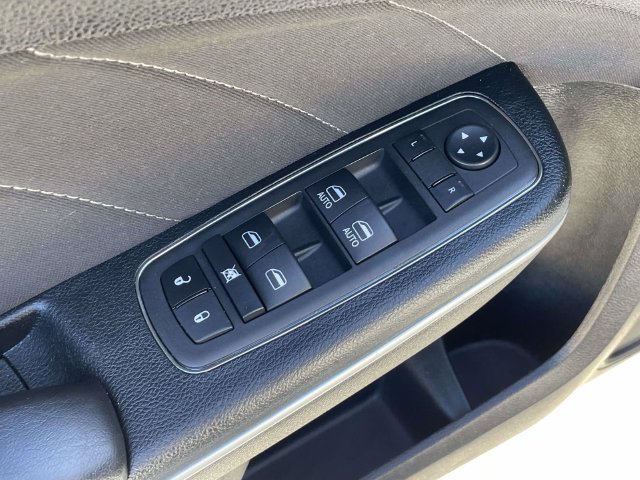 Used 2023 Dodge Charger SXT RWD image 18