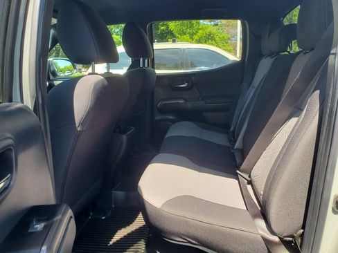 Used 2023 Toyota Tacoma TRD Sport AWD/4WD image 9
