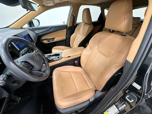 Used 2024 Lexus NX 250 FWD image 14