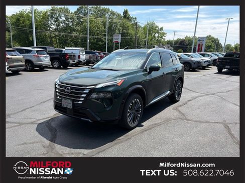 New 2026 Nissan Rogue Platinum AWD/4WD image 1