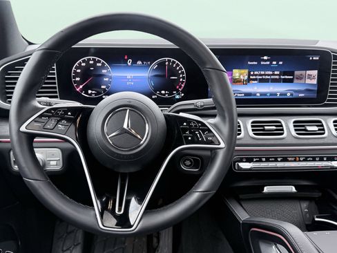 Used 2025 Mercedes-Benz GLE 450e 4MATIC image 51
