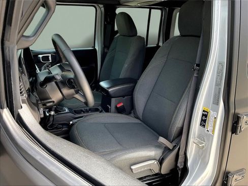 Used 2024 Jeep Wrangler Unlimited Sport AWD/4WD image 26