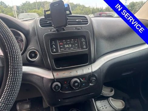 Used 2016 Dodge Journey SE w/ Flexible Seating Group FWD image 8