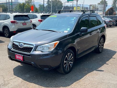 Used 2014 Subaru Forester 2.5i w/ Popular Package #1 AWD/4WD image 4
