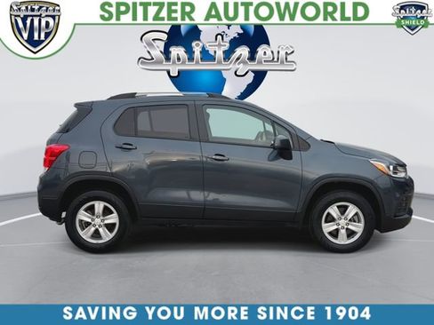 Certified 2022 Chevrolet Trax LT w/ LT Convenience Package image 10