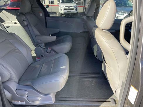 Used 2015 Toyota Sienna XLE w/ XLE Navigation Package image 45