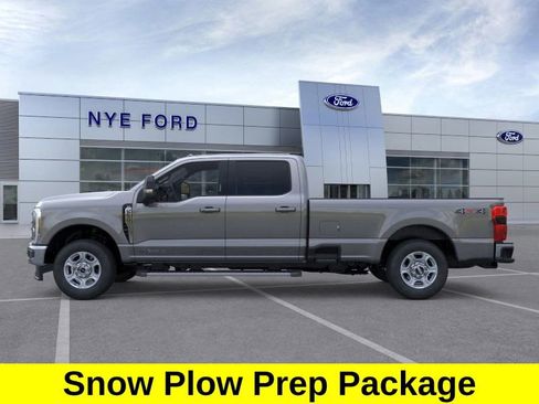 New 2026 Ford F250 XLT w/ XLT Premium Package image 4