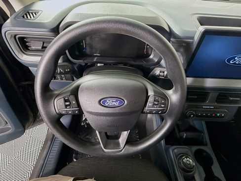 Used 2025 Ford Maverick XL w/ Equipment Group 102A AWD/4WD image 18