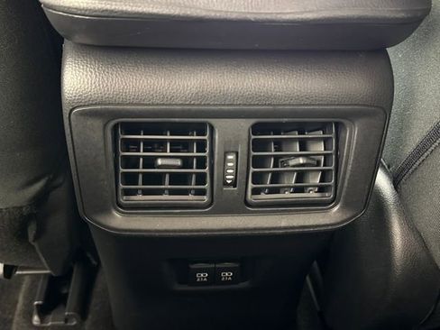 Used 2020 Toyota RAV4 XLE image 25