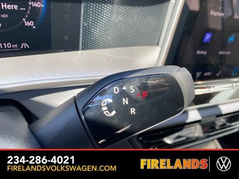 New 2025 Volkswagen Tiguan SE image 31