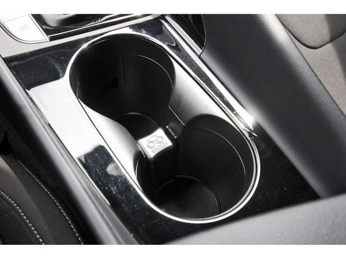 Certified 2022 Hyundai Elantra SEL w/ Convenience + Premium Package FWD image 31