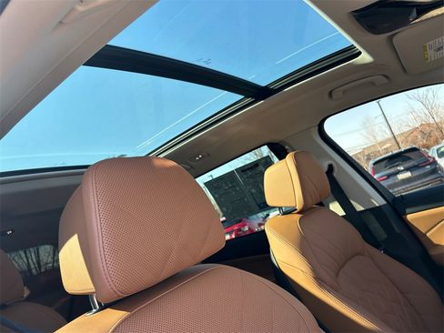 Used 2023 BMW X7 xDrive40i w/ Premium Package image 30