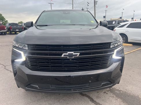 Used 2023 Chevrolet Suburban RST w/ Luxury Package AWD/4WD image 8
