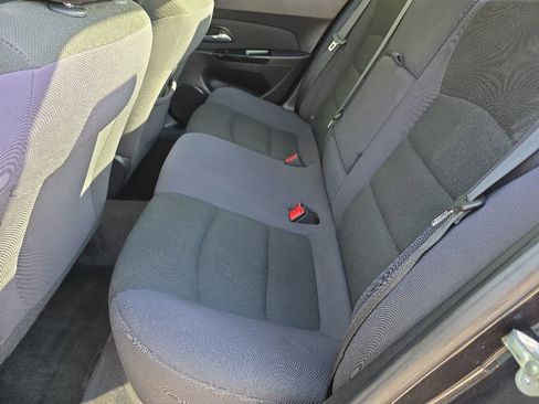 Used 2014 Chevrolet Cruze LT w/ Technology Package FWD image 19
