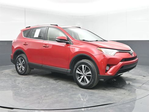 Used 2016 Toyota RAV4 XLE image 3