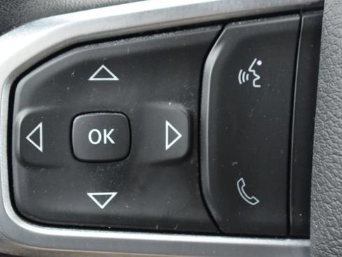 Used 2024 RAM 2500 Big Horn AWD/4WD image 25