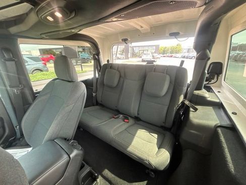 Used 2025 Jeep Wrangler Sport AWD/4WD image 18