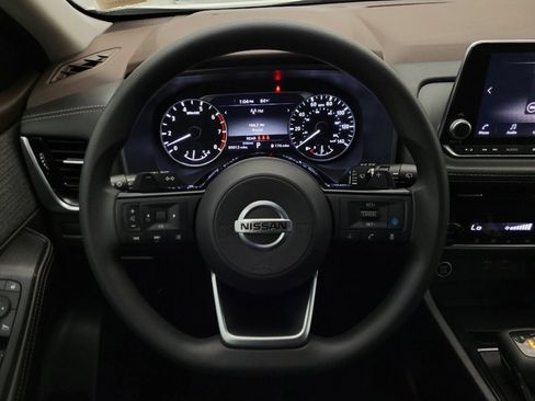 Used 2021 Nissan Rogue SV FWD image 22