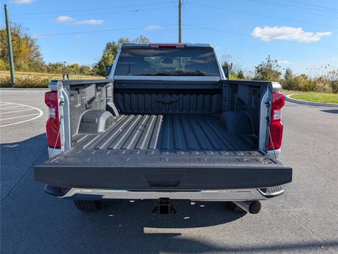 New 2026 Chevrolet Silverado 2500 LT image 10