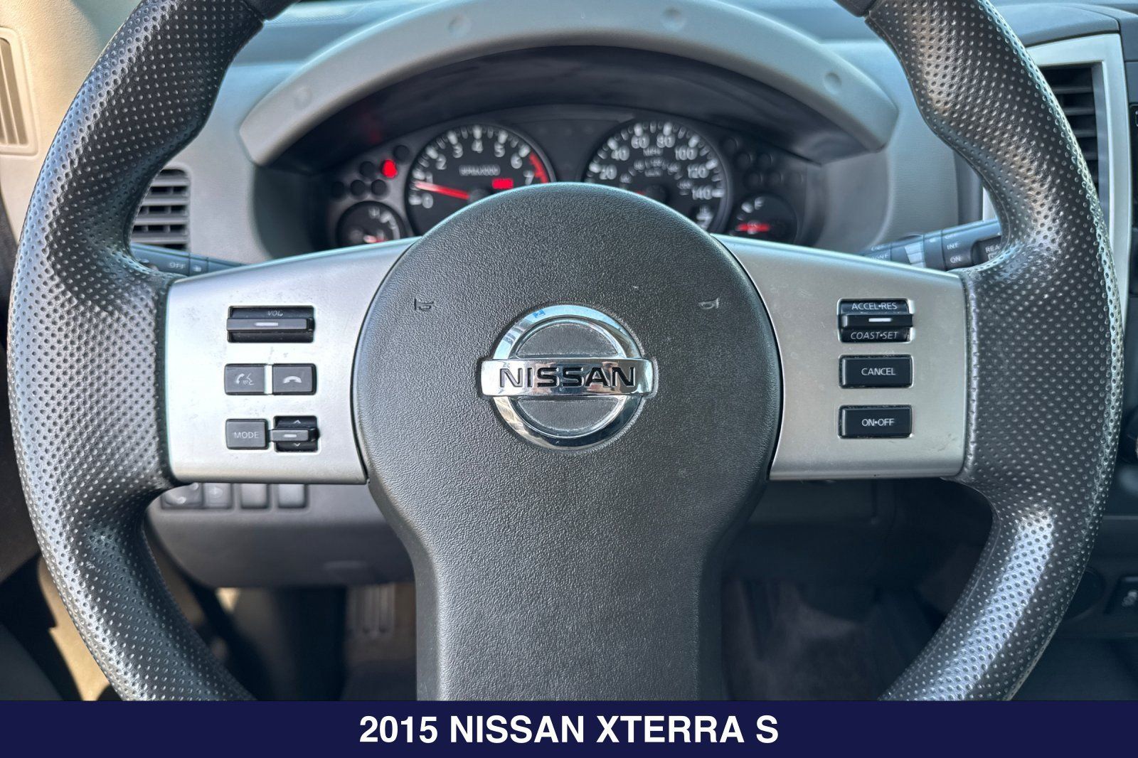 Used 2015 Nissan Xterra S RWD image 22