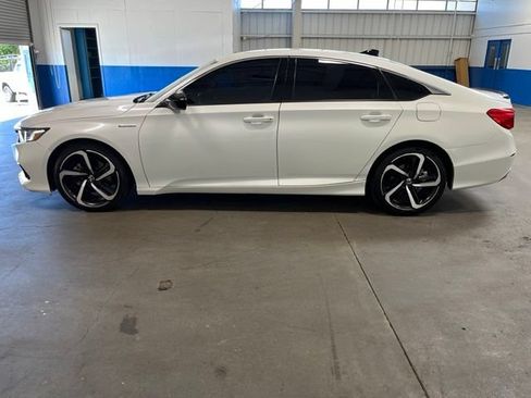 Used 2022 Honda Accord Sport image 6