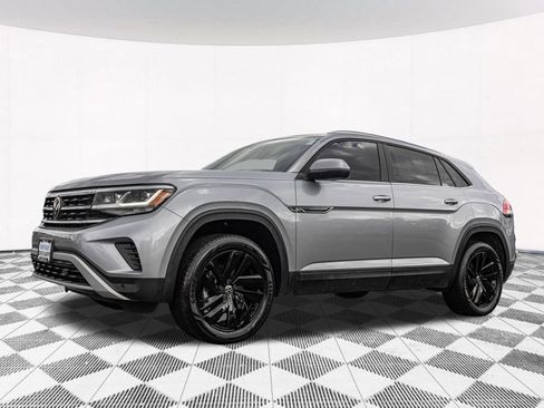 Used 2023 Volkswagen Atlas Cross Sport SE w/ Panoramic Sunroof Package AWD/4WD image 6