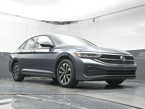 Used 2024 Volkswagen Jetta S image 29