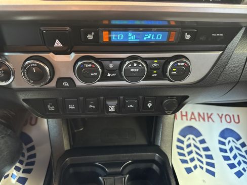 Used 2021 Toyota Tacoma Limited w/ Nightshade Package AWD/4WD image 21