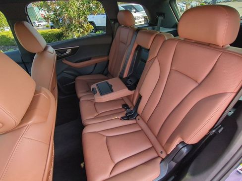 Used 2023 Audi Q7 3.0T Prestige image 14