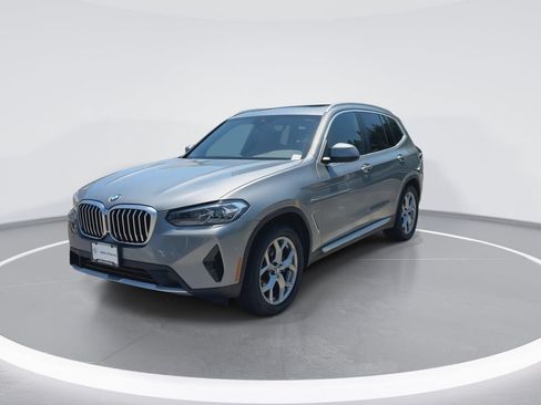 Used 2023 BMW X3 xDrive30i w/ Convenience Package AWD/4WD image 4