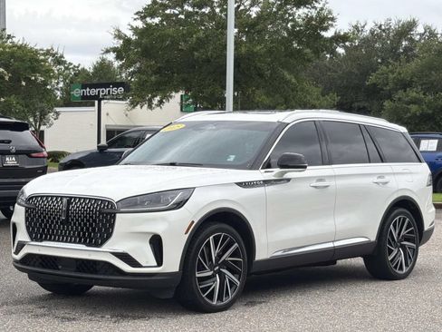 Used 2025 Lincoln Aviator Reserve w/ Equipment Group 201A AWD/4WD image 8