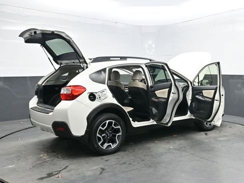 Used 2017 Subaru Crosstrek 2.0i Limited image 45
