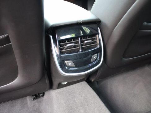 Used 2014 Cadillac XTS Luxury image 27