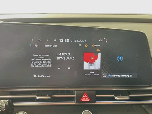 Used 2023 Hyundai Elantra Limited FWD image 16