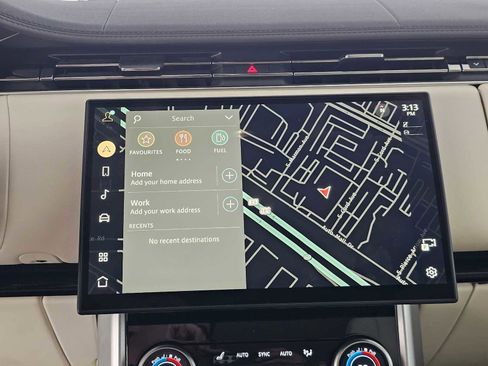 Used 2023 Land Rover Range Rover Long Wheelbase SE image 27