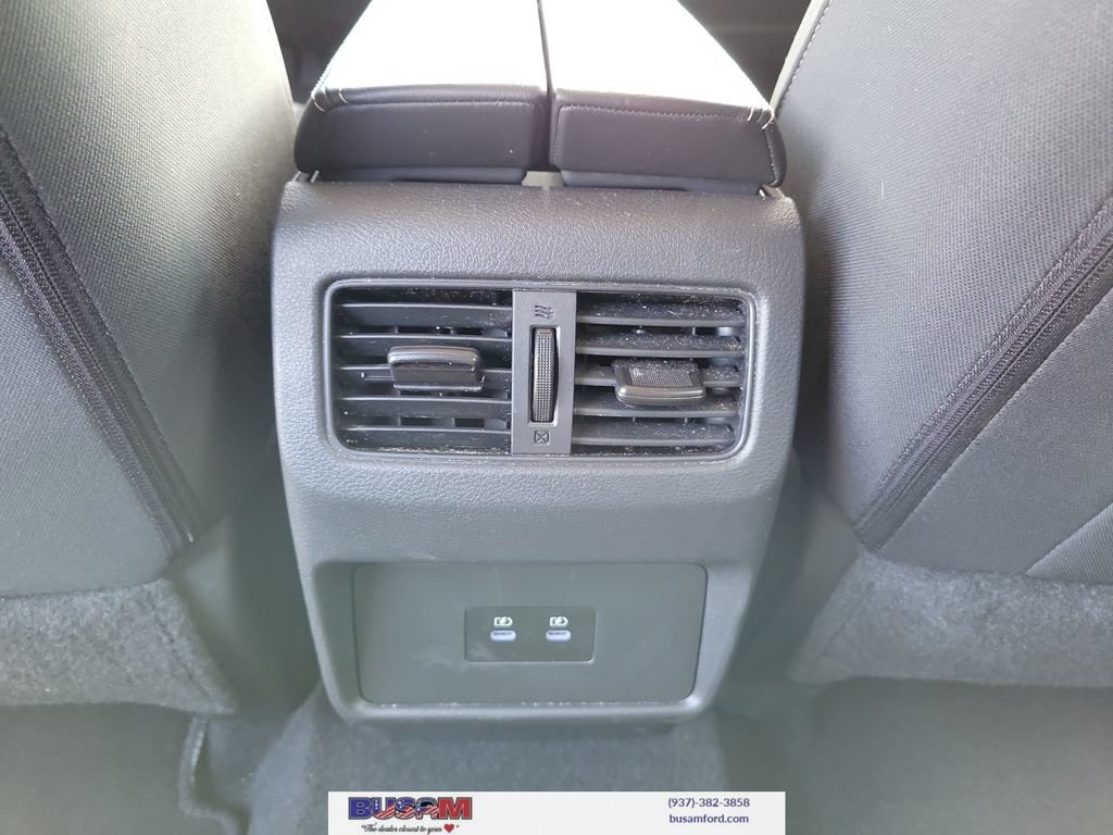 Used 2025 Nissan Rogue SV FWD image 11