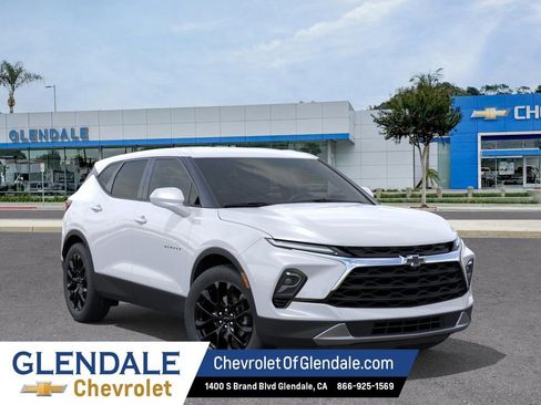 New 2026 Chevrolet Blazer LT w/ LPO, Floor Liner Package FWD image 7